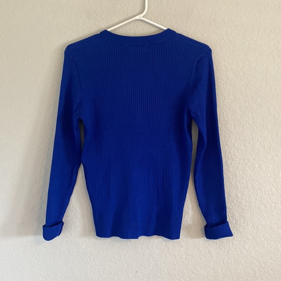 45. Super soft bright blue sweater - Picture 7 of 8